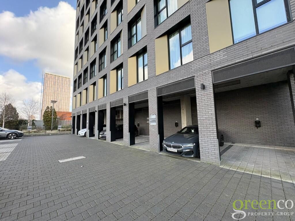 5 Red, Media City, Salford — photo 27 of 27
