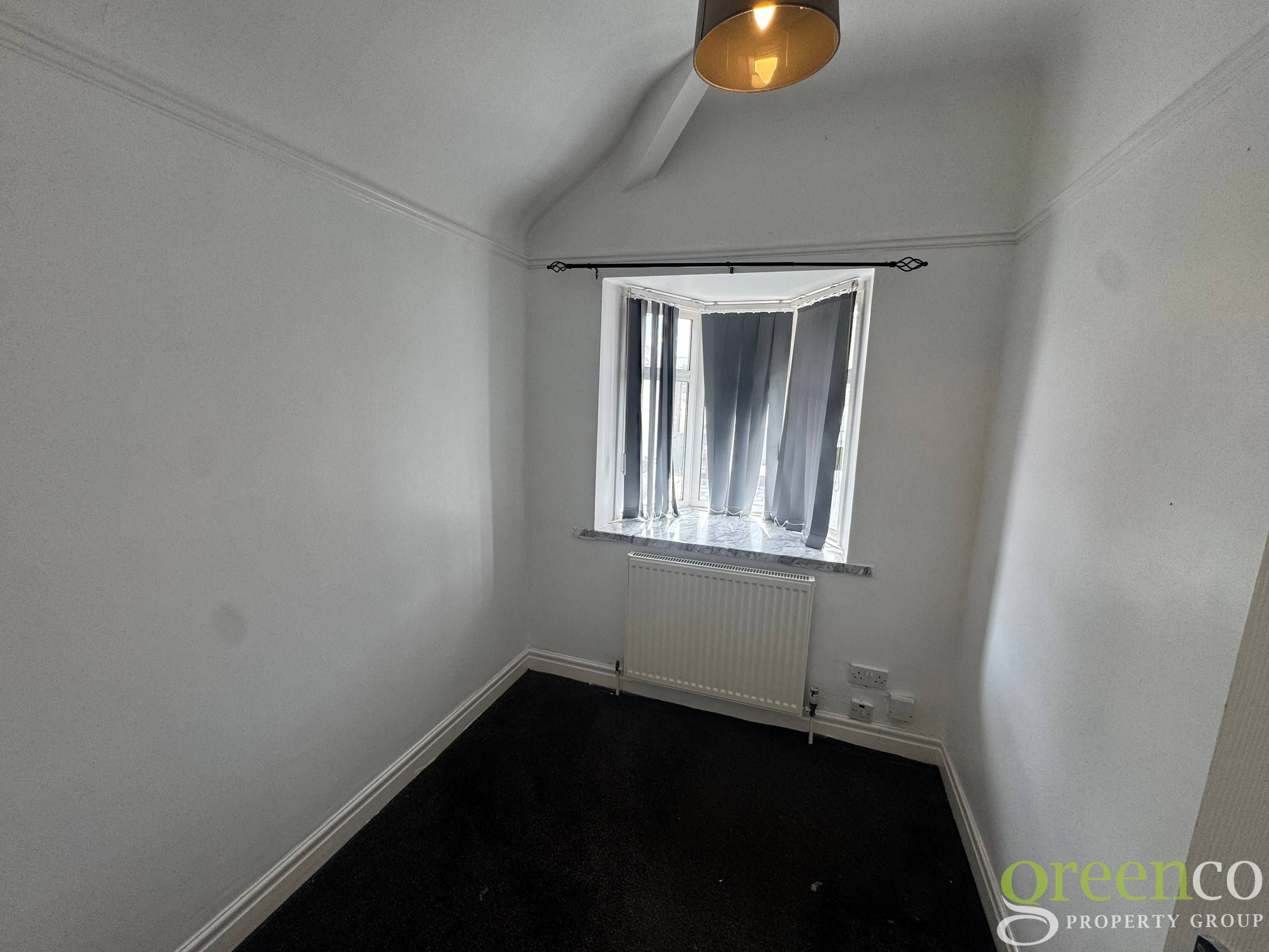 Ashbourne Crescent, Roby — photo 17 of 24